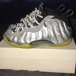 Silver Volt Foamposite One